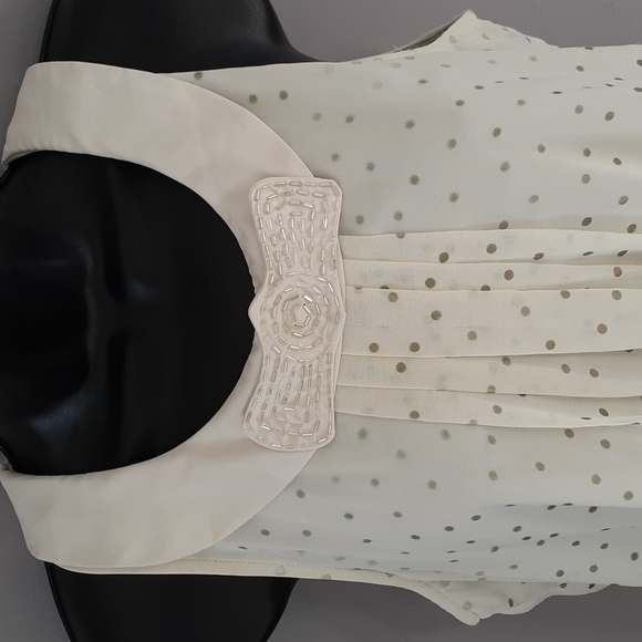 Lauren Conrad top beaded bow on color size medium - Picture 2 of 5